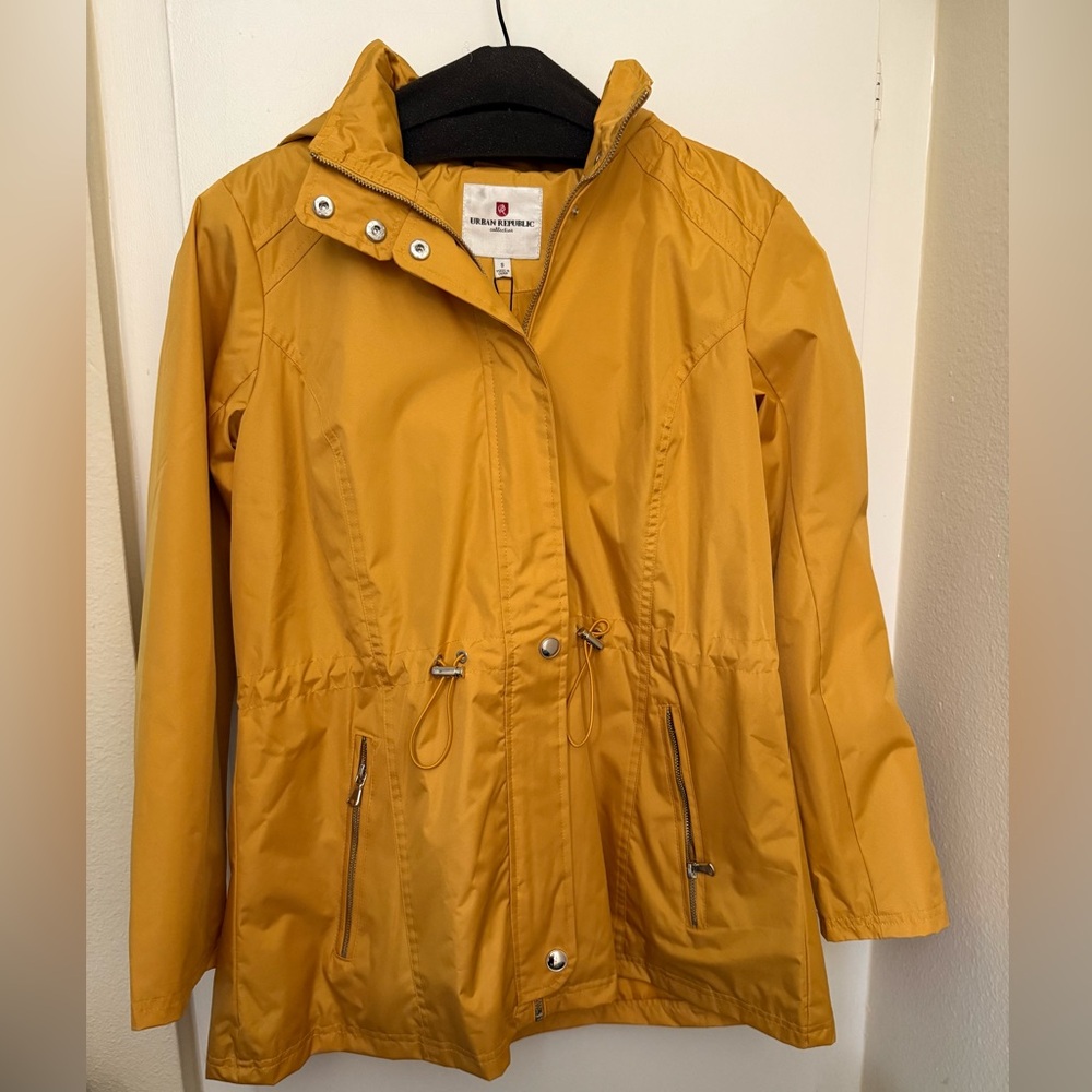 Rain coat